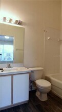 6559 Osprey Lake Cir in Riverview, FL - Building Photo - Building Photo