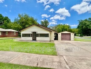 327 S Ponca Ave in Norman, OK - Building Photo - Building Photo