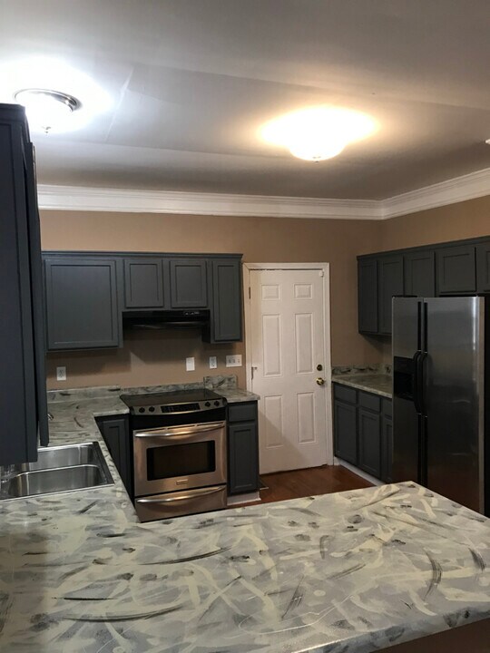 1070 Gun Club Rd NW in Atlanta, GA - Building Photo