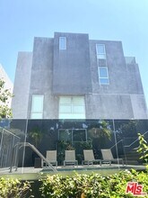 1220 N Orange Grove Ave-Unit -11 in West Hollywood, CA - Building Photo - Building Photo