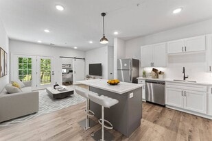 The Bend on Promenade Apartments in Rogers, AR - Building Photo