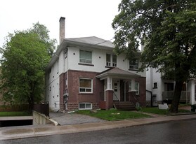 231 Redpath Ave in Toronto, ON - Building Photo