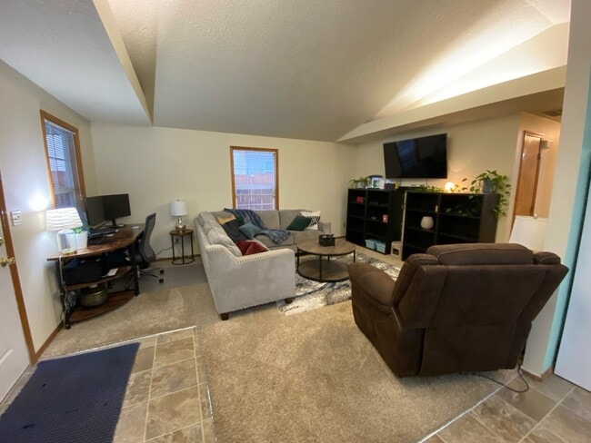 14813 SE Arista Dr, Unit 14813 in Portland, OR - Building Photo - Building Photo