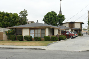 1916 Wallace Ave Apartments