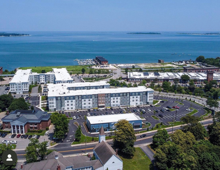 Harborwalk Apartments at Plymouth Station in Plymouth, MA - Foto de edificio