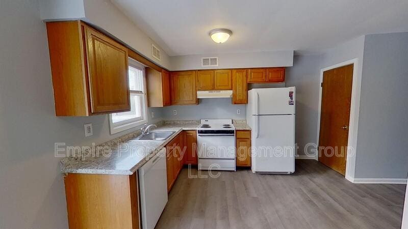 26 Sand St in Albany, NY - Building Photo
