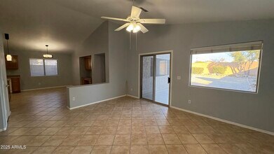 9214 W Ross Ave in Peoria, AZ - Building Photo - Building Photo