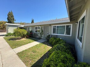 217 Sespe Ave-Unit -B in Fillmore, CA - Building Photo - Building Photo