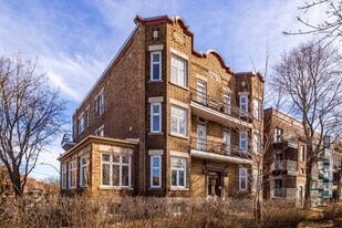 Apts Sherbrooke Est. in Montréal, QC - Building Photo