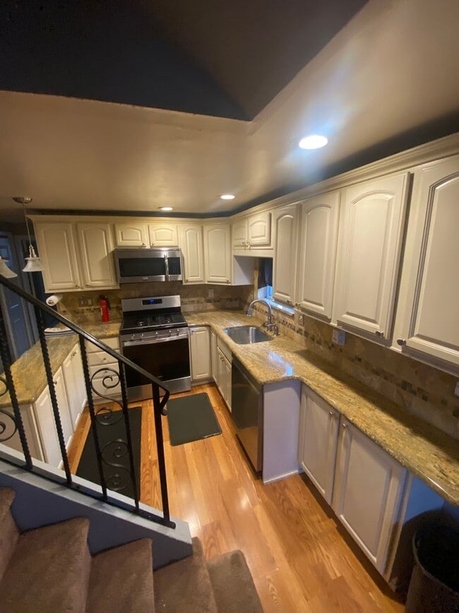 233 S State Rd in Upper Darby Township, PA - Building Photo - Building Photo