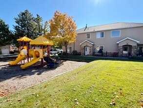 7106 S Brittany Town Dr in West Jordan, UT - Building Photo - Building Photo