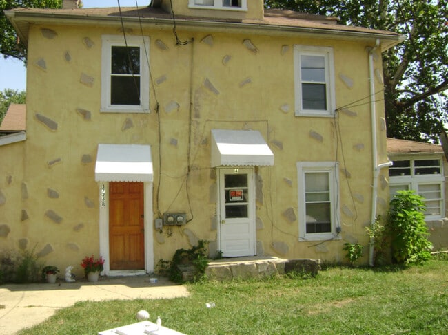 1723 Hall Ave, Unit B