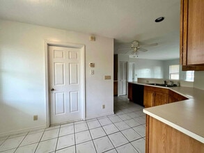 2164 W Silver Hill Ln in Lecanto, FL - Foto de edificio - Building Photo