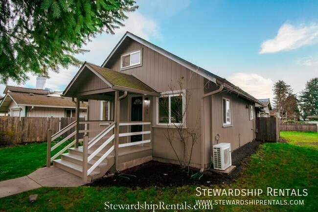 property at 195 N 9th St