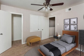 La Carmona in Houston, TX - Building Photo - Building Photo