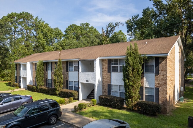 Sabal Plams in Tallahassee, FL - Foto de edificio - Building Photo