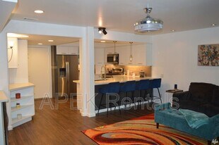 1925 N Vía Miraleste in Palm Springs, CA - Building Photo