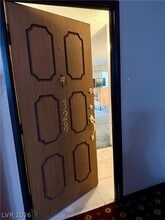 750 S Royal Crest Cir in Las Vegas, NV - Building Photo - Building Photo