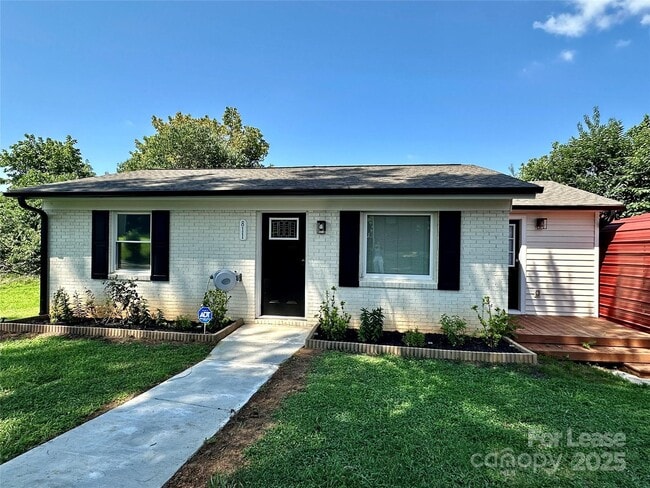 property at 811 Kennedy St