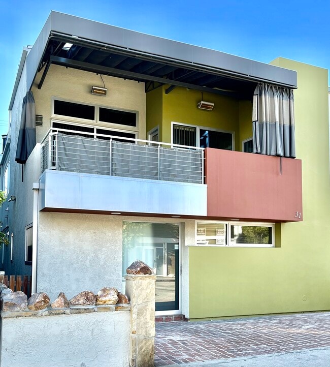 31 N Venice Blvd, Unit B