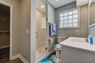 6105 Duke Rd in Jacksonville, FL - Building Photo - Building Photo