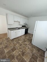 47 Hopkins St in Woodbury, NJ - Building Photo - Building Photo