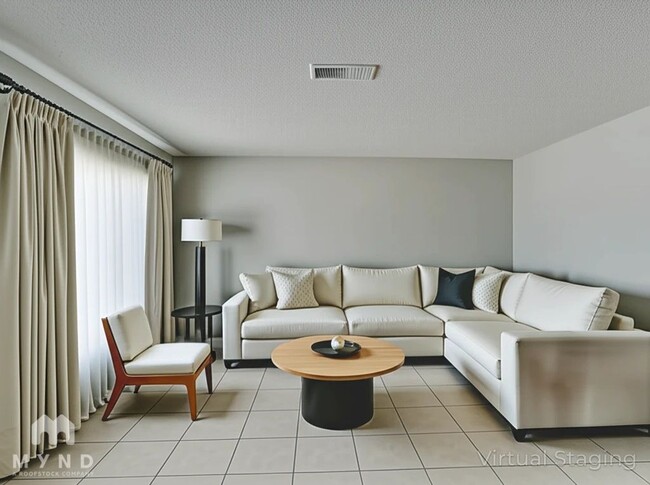 893 W Carey Ave in North Las Vegas, NV - Building Photo - Building Photo