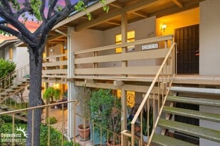 1870 Fairway Cir Dr in San Marcos, CA - Building Photo