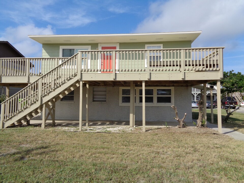 1133 N Fletcher Ave in Fernandina Beach, FL - Building Photo