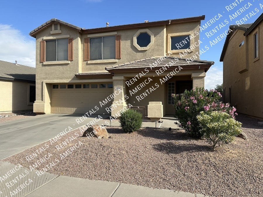 1028 E Dragon Fly Rd in Queen Creek, AZ - Foto de edificio