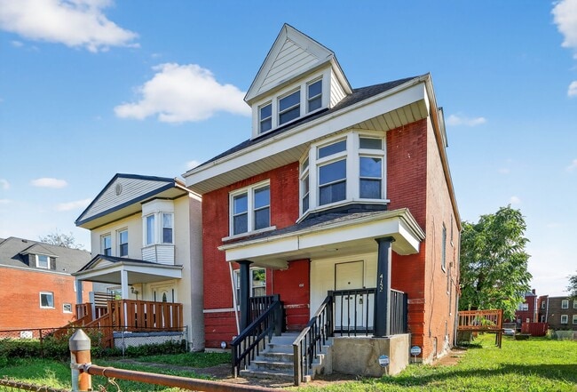 property at 4152 Delmar Blvd