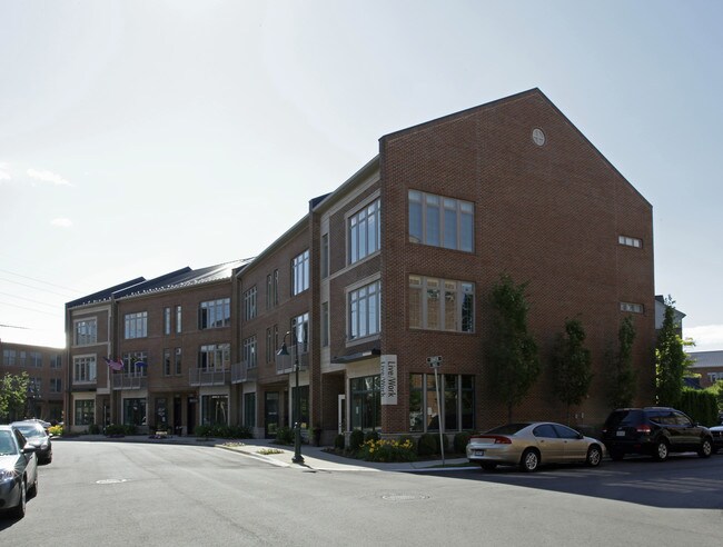2018-2028 Hazel St in Birmingham, MI - Building Photo - Building Photo