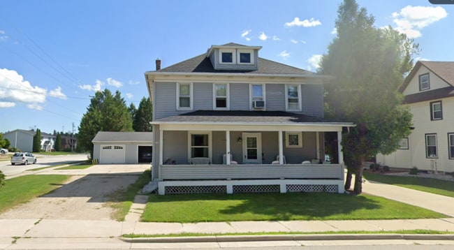 property at 1103 Center Ave