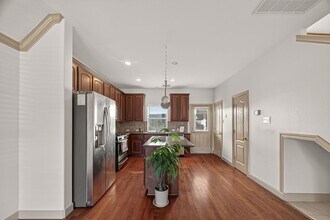 313 Hogan St in Houston, TX - Foto de edificio - Building Photo