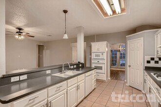 2021 Cantura Dr in Mesquite, TX - Foto de edificio - Building Photo