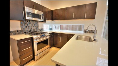 1755 NW 63rd St in Seattle, WA - Building Photo - Building Photo