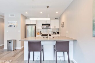 244 Hanover St in Boston, MA - Building Photo - Building Photo