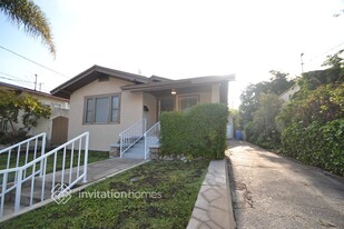 10018 Silverton Ave in Los Angeles, CA - Building Photo