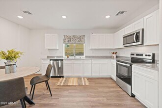 20175 E Cedar Canyon Dr in Mayer, AZ - Building Photo - Building Photo