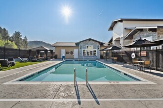 Autumn Haus in Leavenworth, WA - Foto de edificio - Building Photo