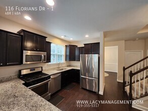 116 Florians Dr in Holly Springs, NC - Building Photo - Building Photo