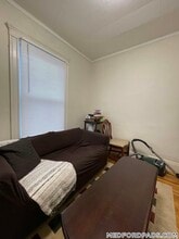 354 Main St in Medford, MA - Foto de edificio - Building Photo