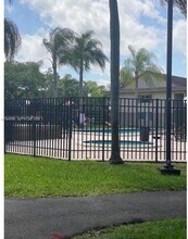 11263 SW 88th St in Miami, FL - Building Photo - Building Photo