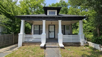 789 Joseph E. Boone Blvd NW in Atlanta, GA - Building Photo