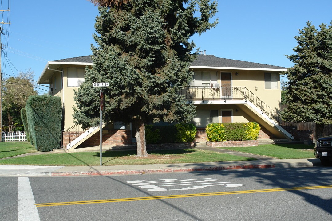 261 Dunster Dr in Campbell, CA - Foto de edificio