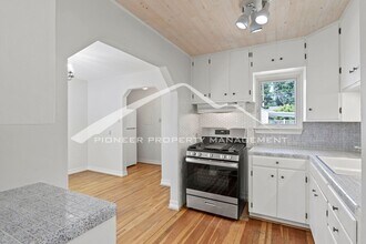 1324 N Franklin St in Colorado Springs, CO - Building Photo - Building Photo