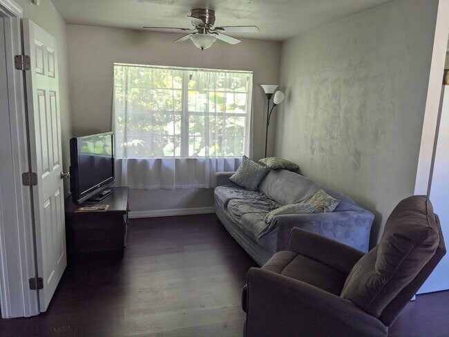 9503 Co Rd 1469 in Earleton, FL - Building Photo - Building Photo