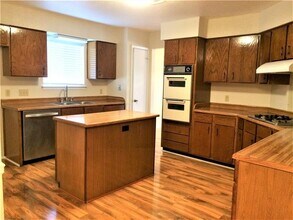 11418 Powder Mill Trail in Austin, TX - Building Photo - Building Photo