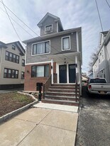 12 Newcomb Pl in Elizabeth, NJ - Building Photo