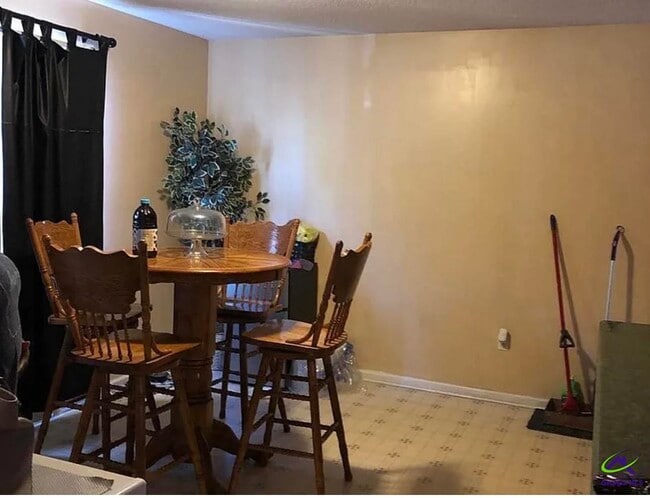 136 Oscar Ct in Warner Robins, GA - Building Photo - Building Photo